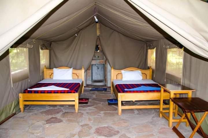 Отель Leruk Maasai Mara Camp Sekenani Экстерьер фото