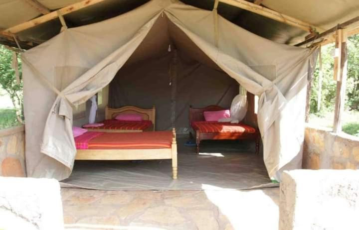 Отель Leruk Maasai Mara Camp Sekenani Экстерьер фото