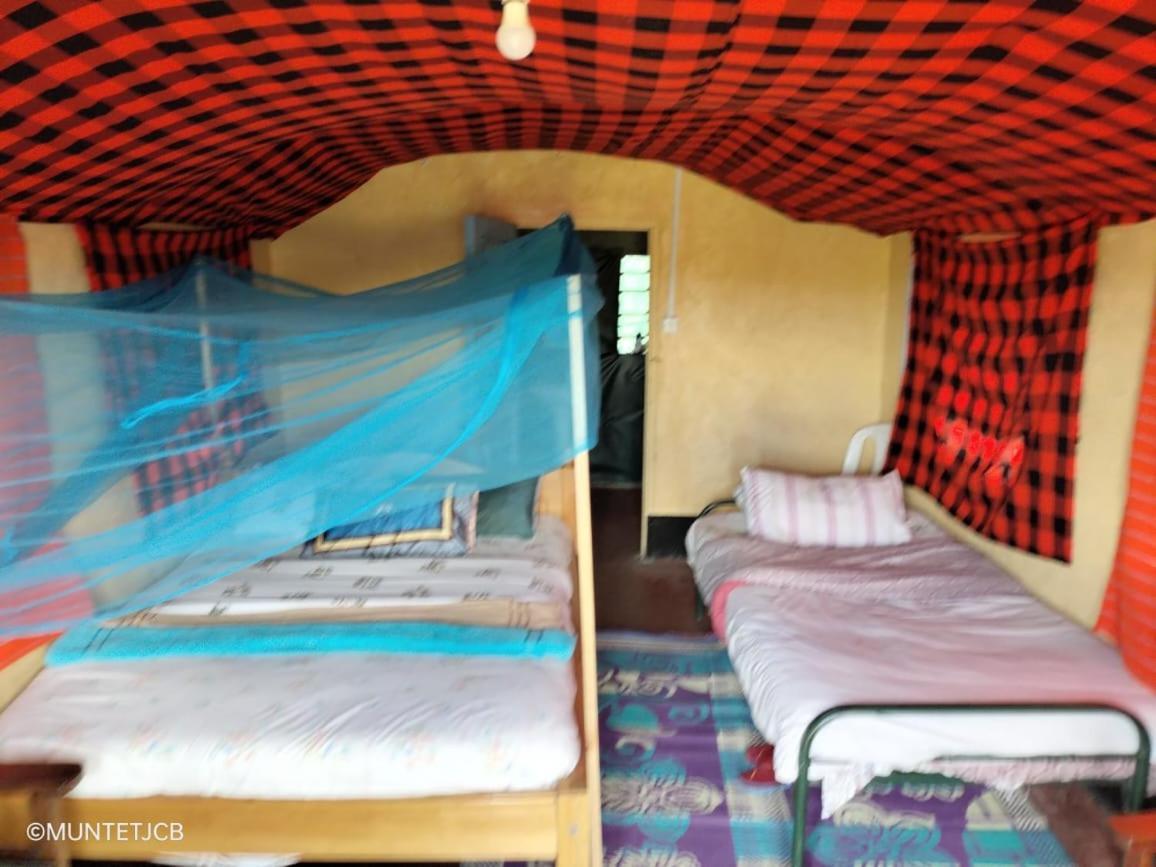 Отель Leruk Maasai Mara Camp Sekenani Экстерьер фото