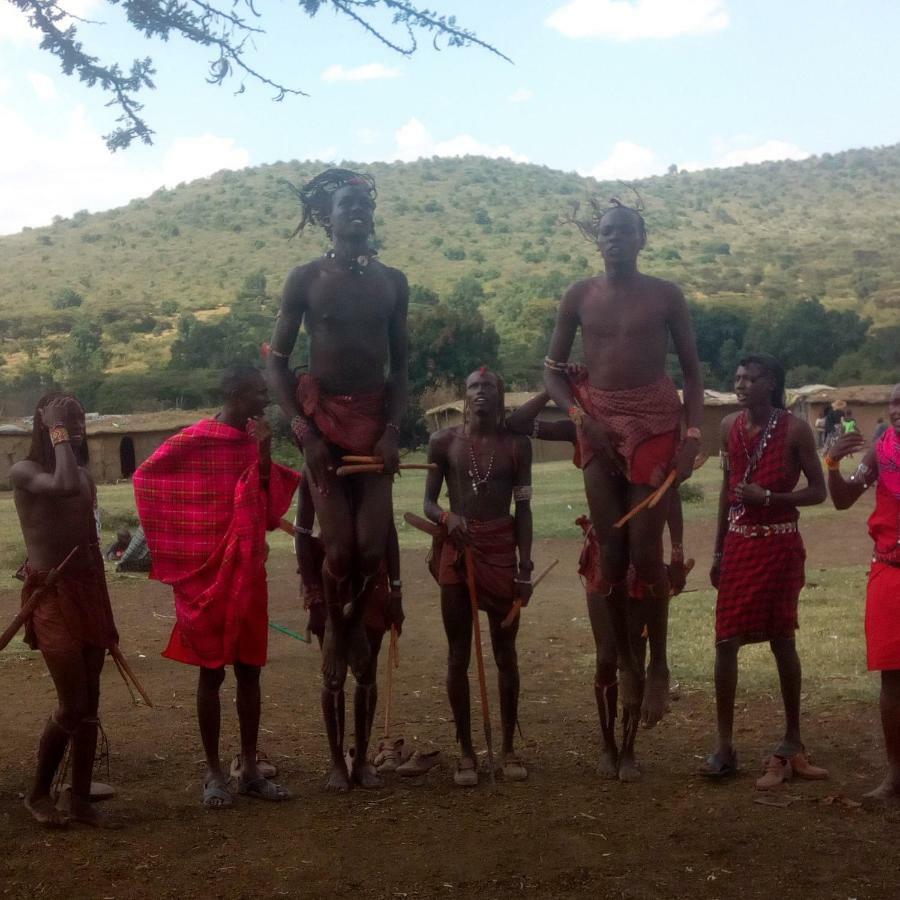 Отель Leruk Maasai Mara Camp Sekenani Экстерьер фото